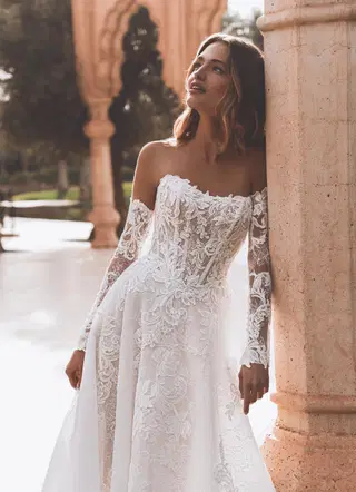 Vanessa by Enzoani - view 4 of 7