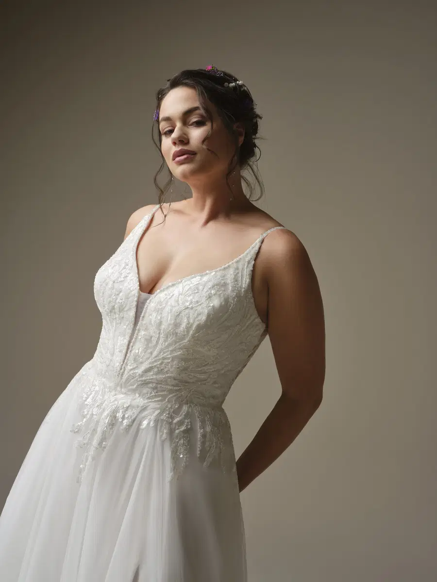 Valarie by Rebecca Ingram - view 10 of 11