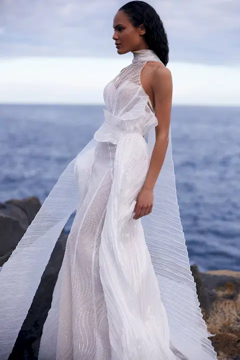 Manta Grace Shawl wedding dress by Liretta, organza