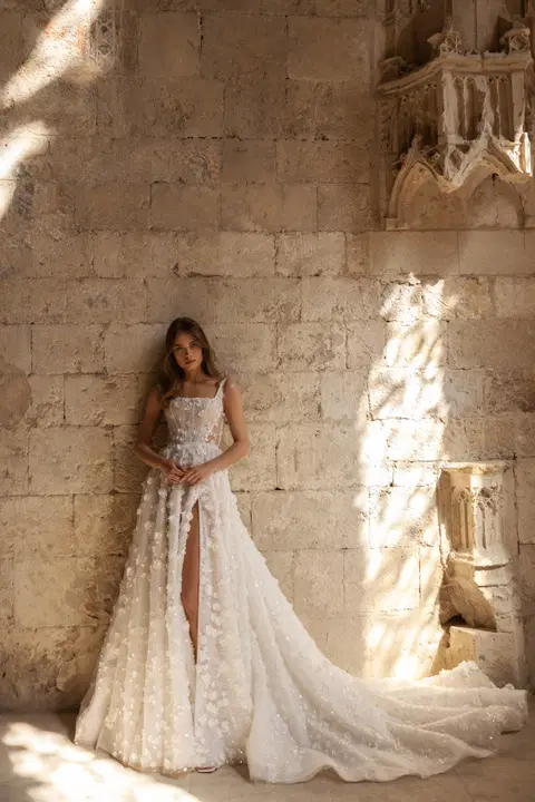 Afida wedding dress by Eva Lendel, A-line, lace