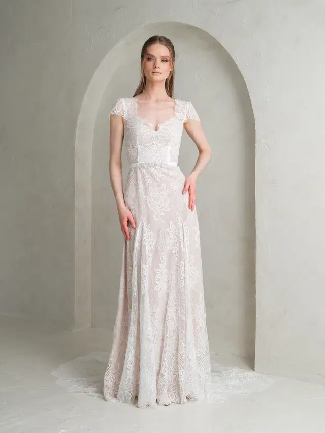 Aveline by Katya Katya London: A-Line silhouette, V-neck neckline, cap sleeves, lace