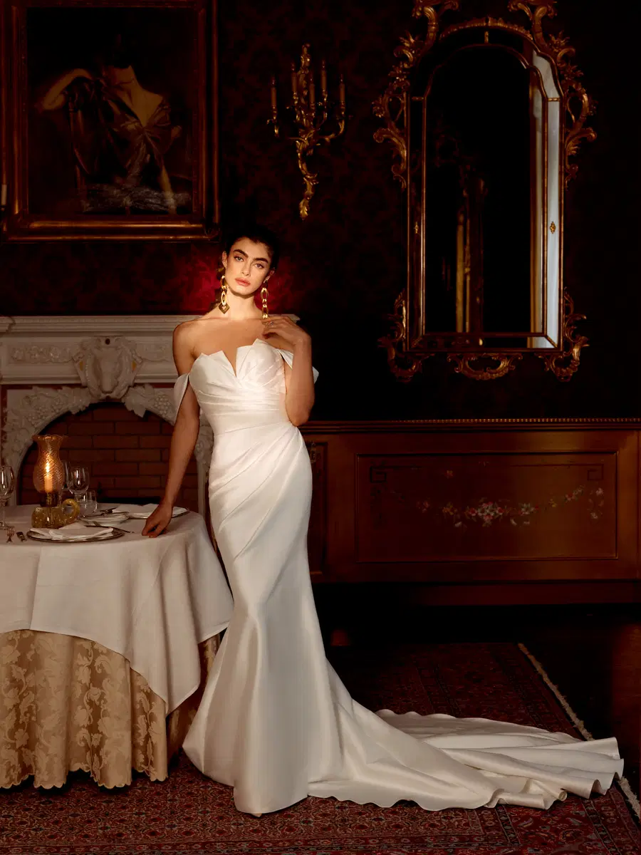 Indigo by Justin Alexander: Fit & Flare silhouette, sweetheart neckline, sleeveless, mikado