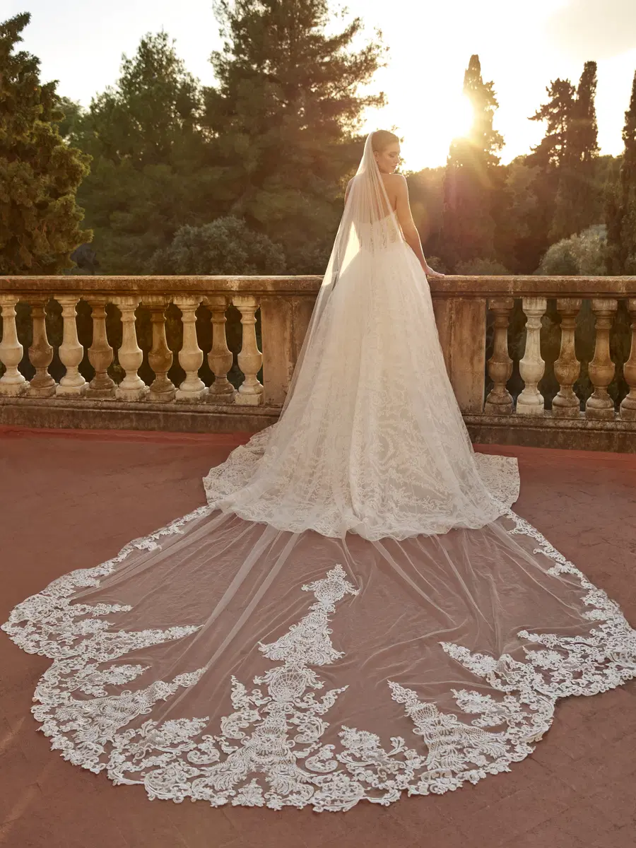 CATMINT by Pronovias Privée - view 3 of 3