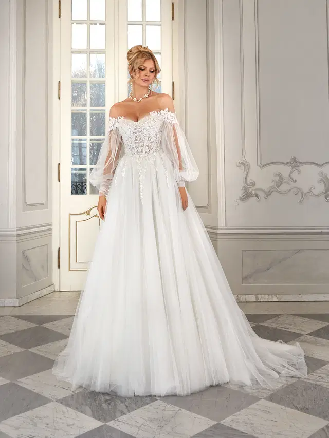 Rosa by Vanilla Sposa: A-Line silhouette, V-neck neckline, lace, chapel train