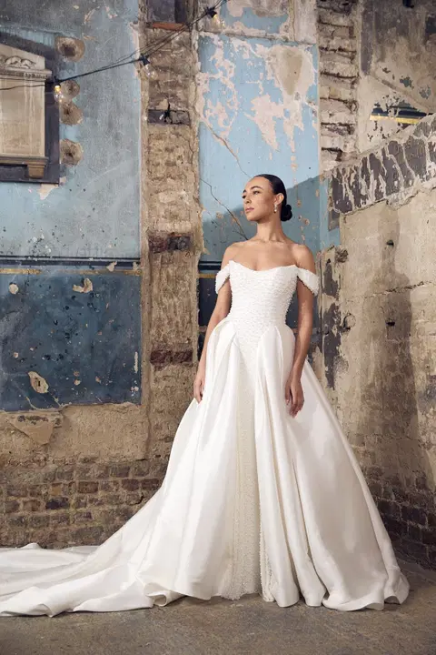 Strand Brautkleid von Dando London, Ballkleid, Satin