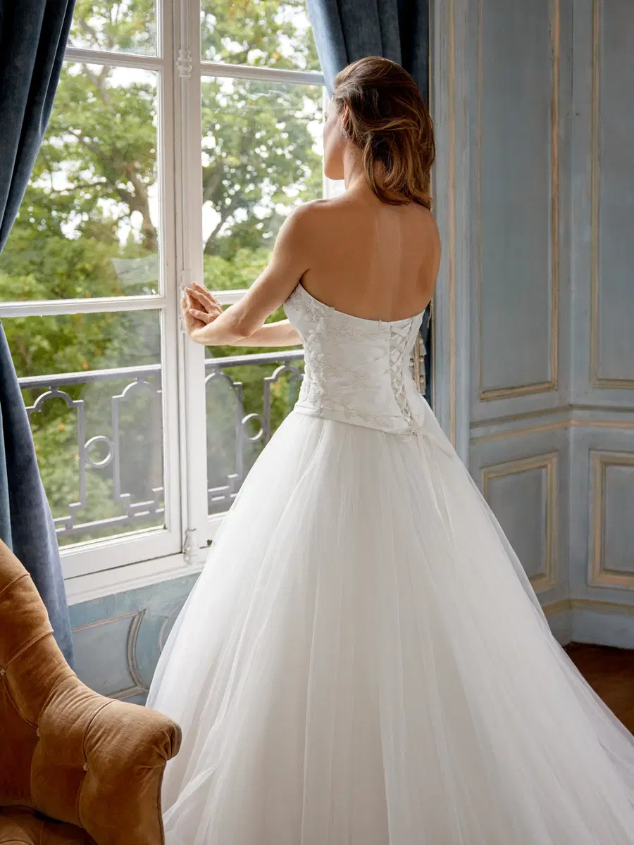 Matisse by Justin Alexander - view 2 of 7