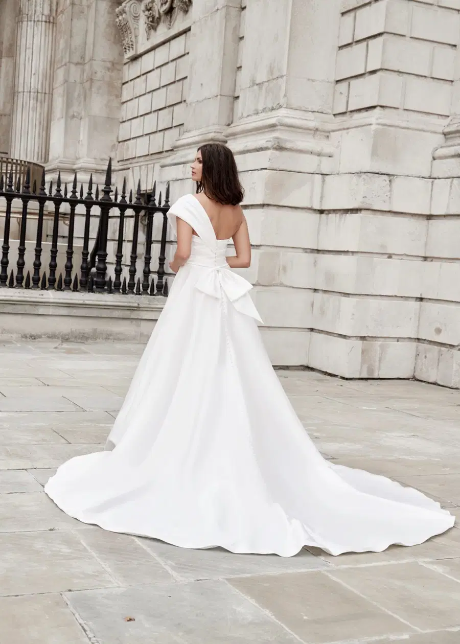 Taylor Swift by Dando London - view 2 of 2