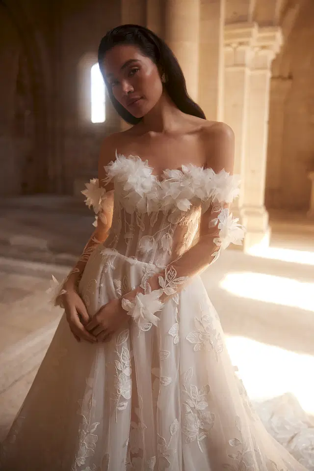 Juliette Mayniel by Innocentia Divina - view 2 of 3