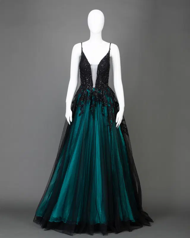 Black Petrol von DarkDreamCouture - Ansicht 1 von 2