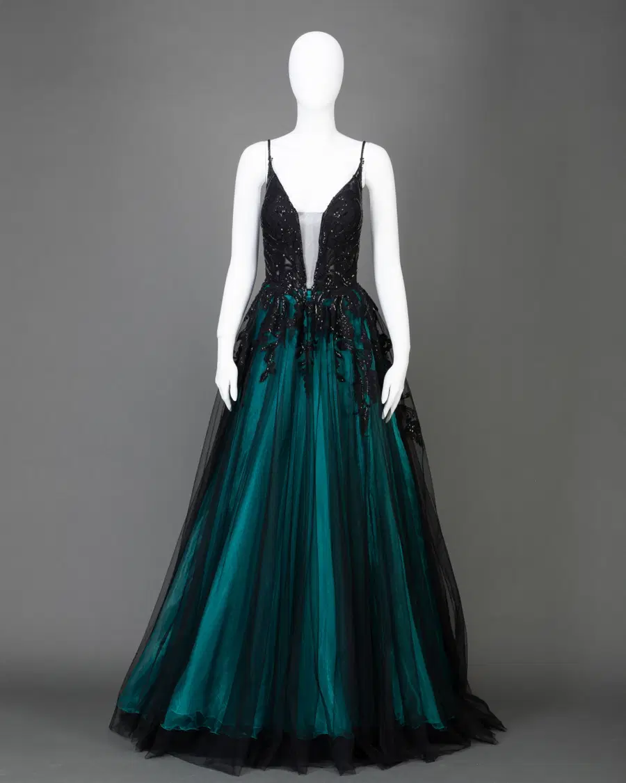 Black Petrol von DarkDreamCouture - Ansicht 1 von 2