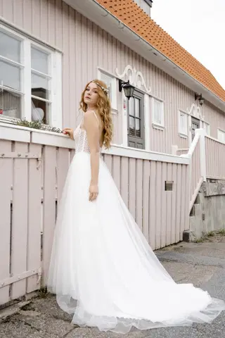 Sina by Sanna Lindström - view 5 of 7