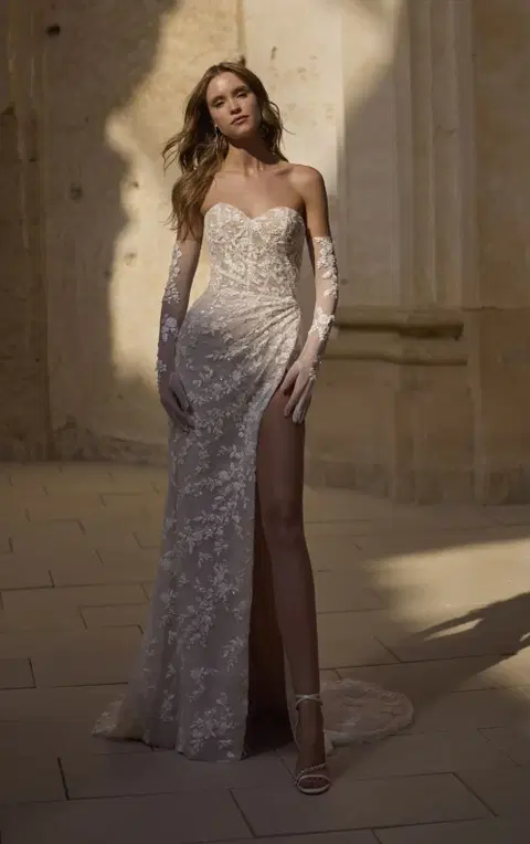 Hadley wedding dress by Veni Infantino, fit & flare, lace