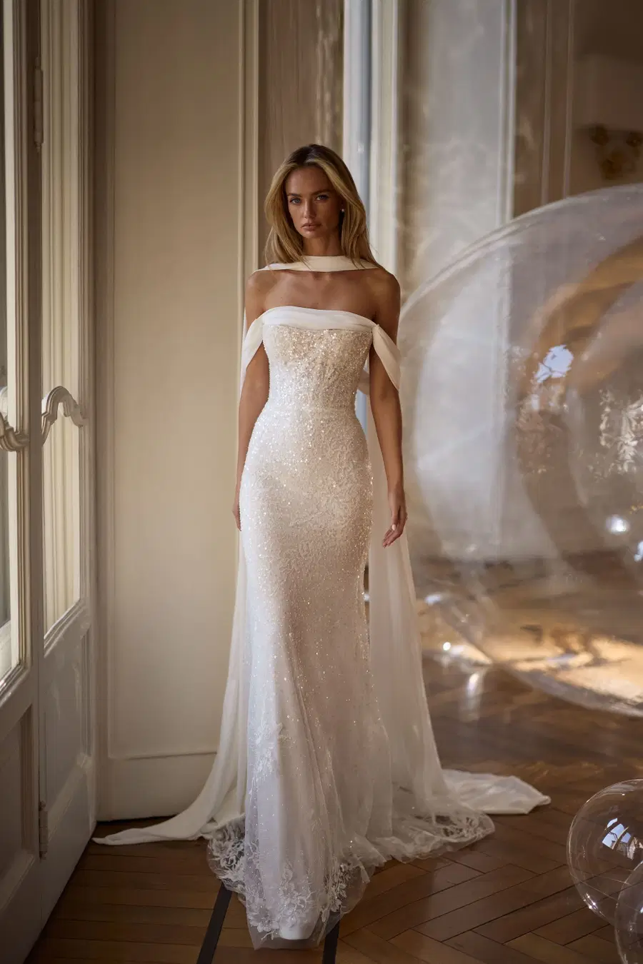 Amoria by Milla Nova: Mermaid silhouette, off-shoulder neckline, detachable sleeves, lace