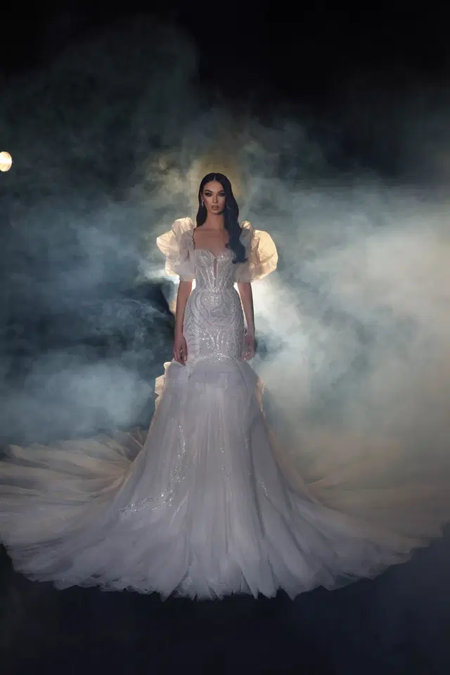 R 24-003 by Ricca Sposa: Fit & Flare silhouette, sweetheart neckline, puff sleeves, lace