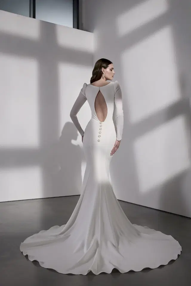Holland by Avenue by Josephine Scott - view 2 of 3