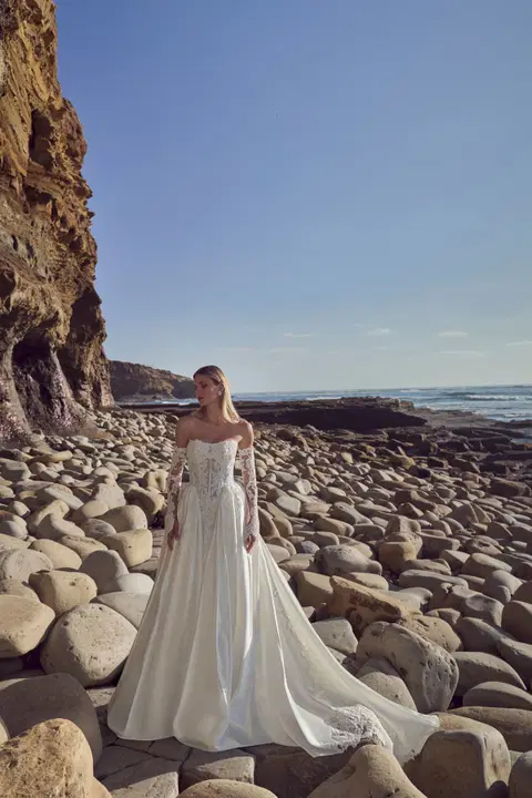 126246 Prudence wedding dress by Calla Blanche, A-line, satin