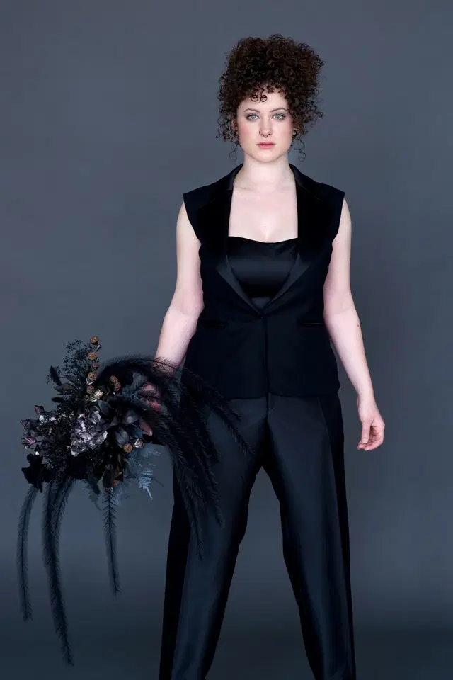 Black Clean Trousers von DarkDreamCouture - Ansicht 1 von 1