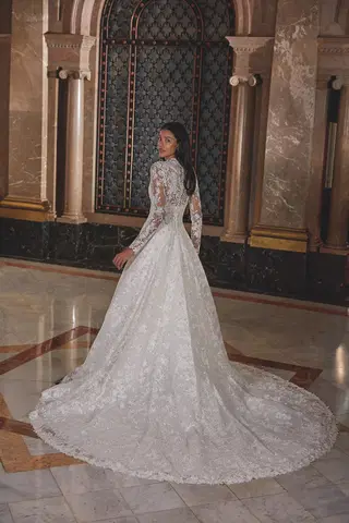 DP539 by Demetrios - view 2 of 8
