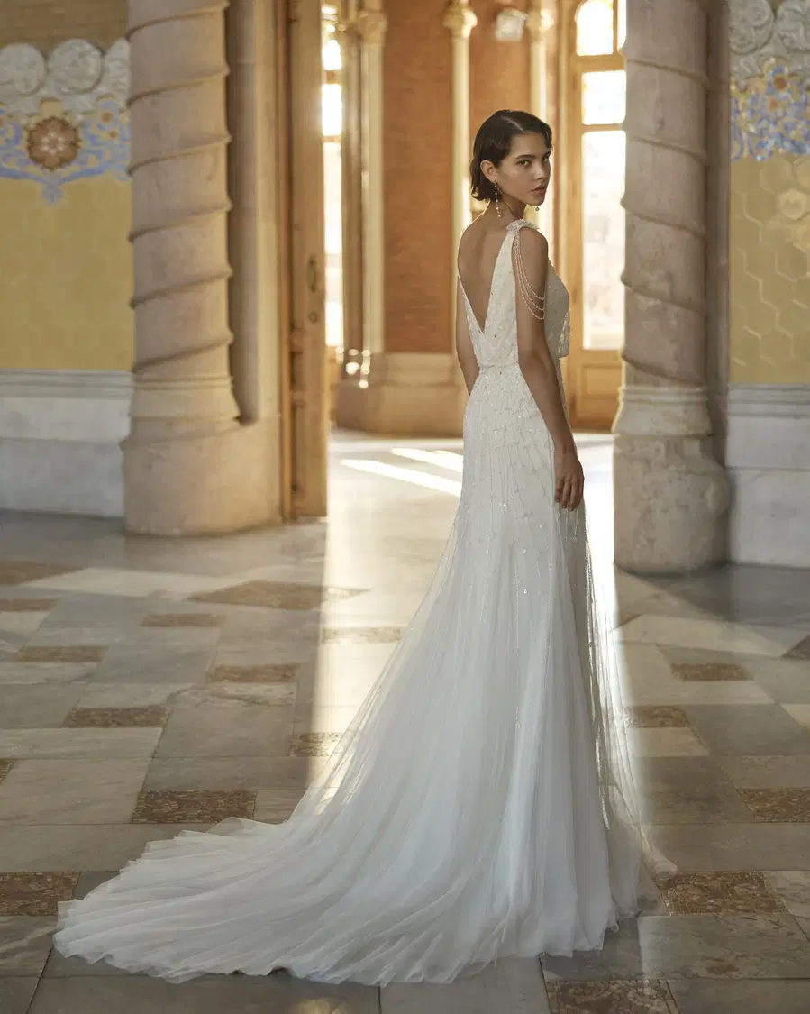 Belen by Rosa Clara - view 3 of 4