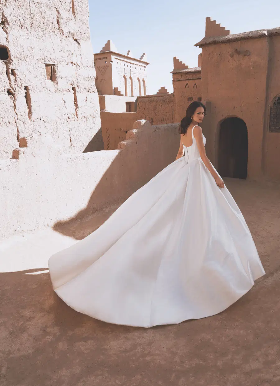 Torvi by Enzoani - view 5 of 8