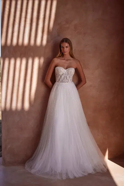 Butea wedding dress by Milla Nova, A-line, lace