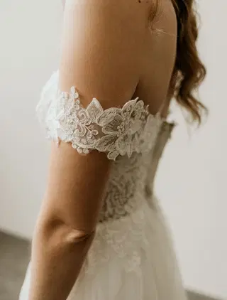 HOLLY by Esther Hofmann - view 6 of 8