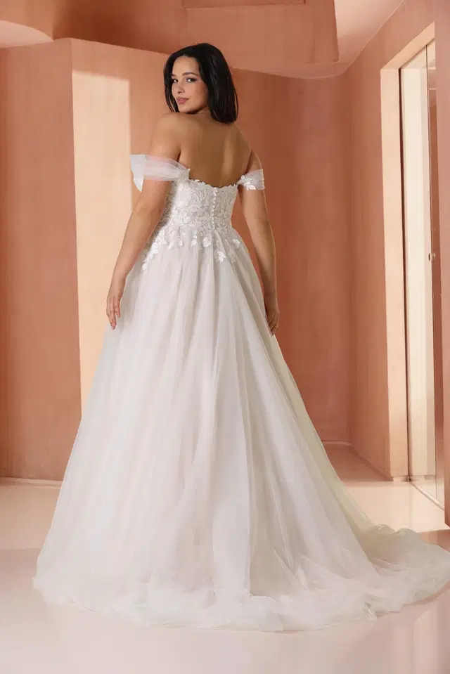Bindy by Azuree Bridal - view 3 of 3