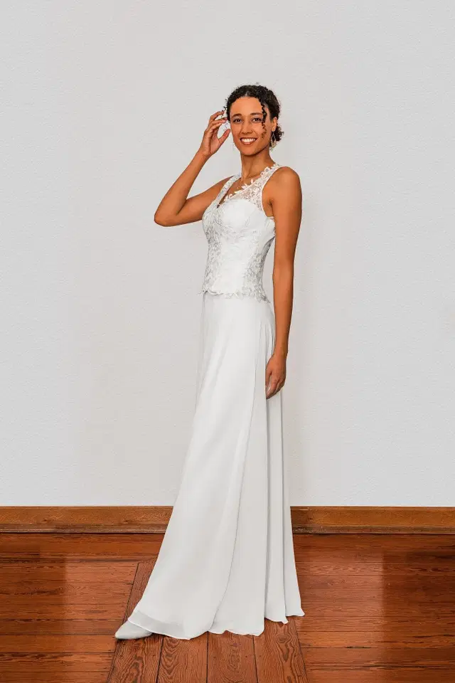 Top STBC 9971 by myprettydress by Basedow: V-neck neckline, sleeveless, lace