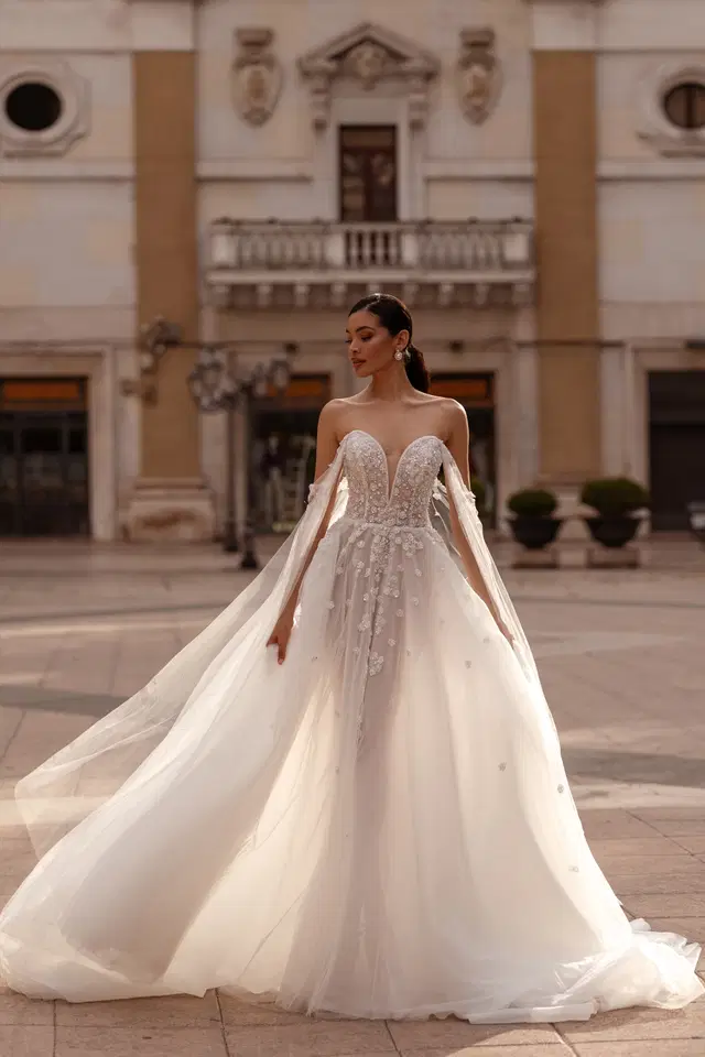 Opulent by Carfelli: lace
