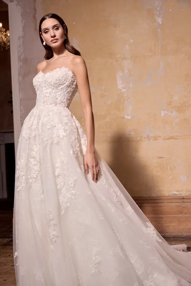 Louisa by Josephine Scott - view 8 of 9