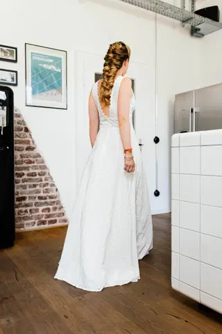 Hedda by KUESS die BRAUT - view 3 of 6