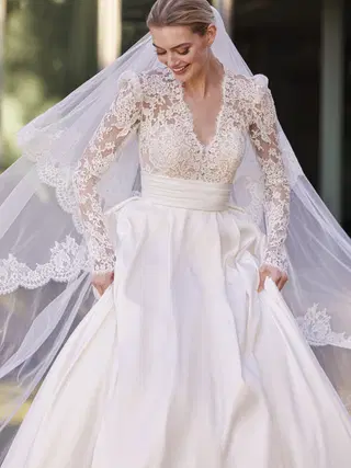 MASSY by Pronovias - view 4 of 6