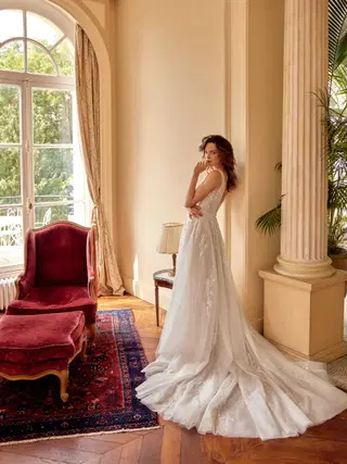 Melina by Justin Alexander - view 6 of 6
