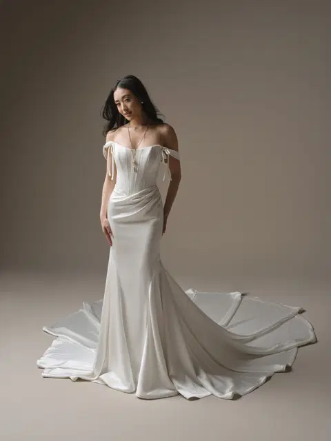 Sinclaire wedding dress by Maggie Sottero, fit & flare, tulle