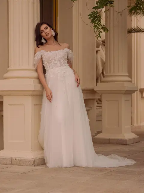 Style TO-2059T wedding dress by Agnes, A-line, tulle