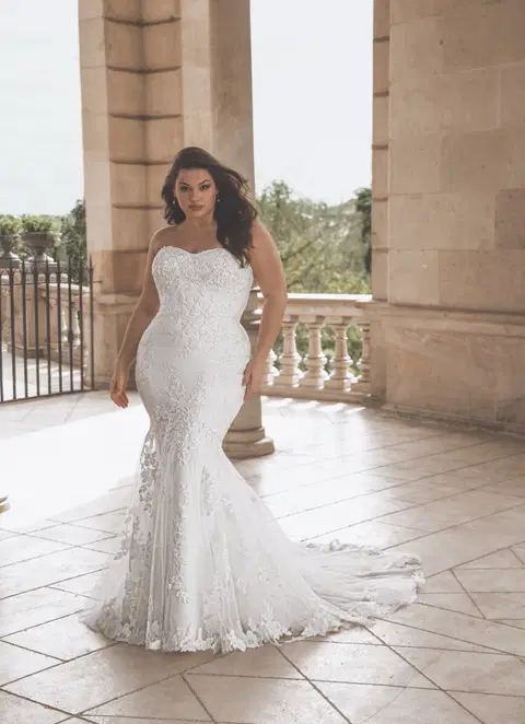 Tatiana wedding dress by Enzoani, mermaid, crepe