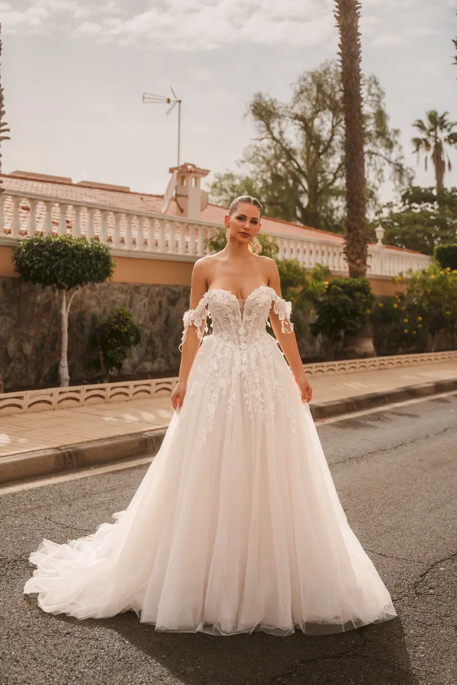 82305 by Diane Legrand: Ball Gown silhouette, sweetheart neckline, lace