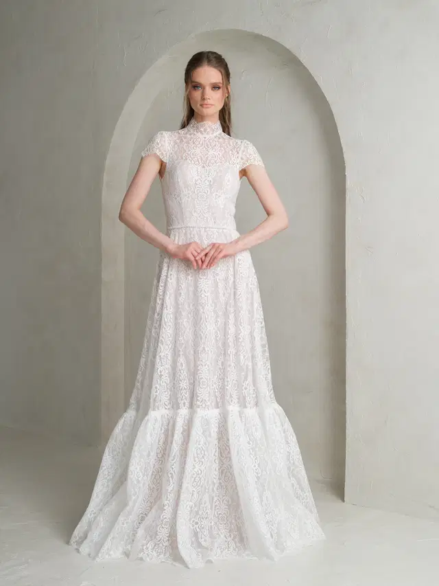 Rosamund by Katya Katya London: A-Line silhouette, high / halter neckline, cap sleeves, lace