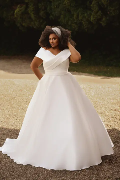 Style PH7035 wedding dress by Envy by Phoenix, ball gown, mikado