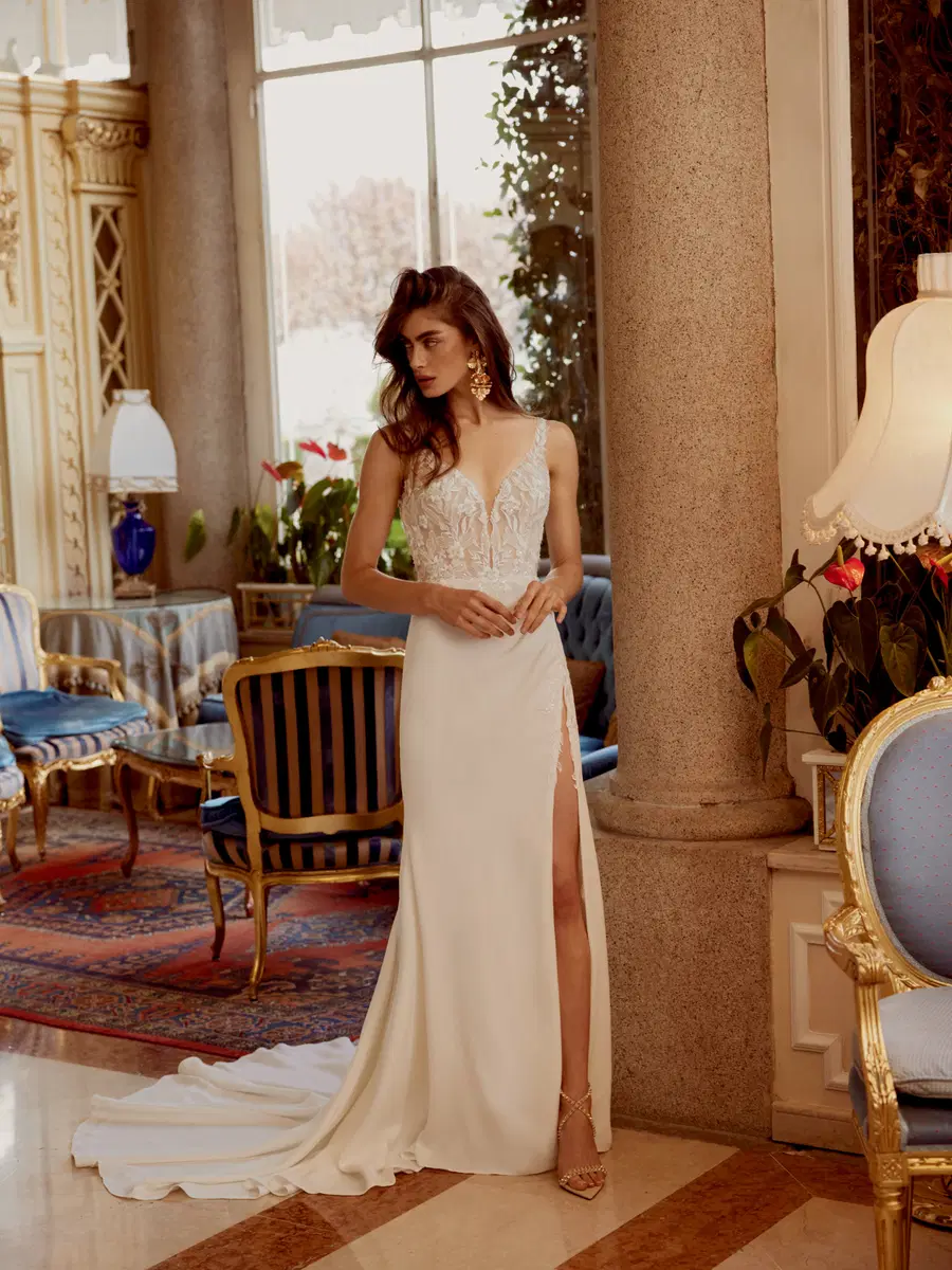 Isabella by Justin Alexander - view 2 of 7