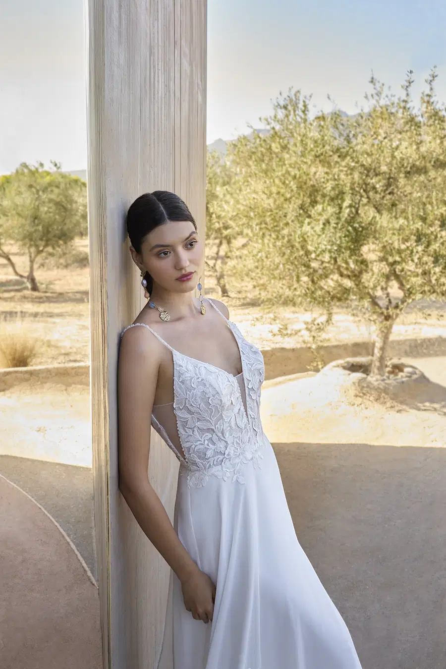 L1160 by Demetrios - view 3 of 3