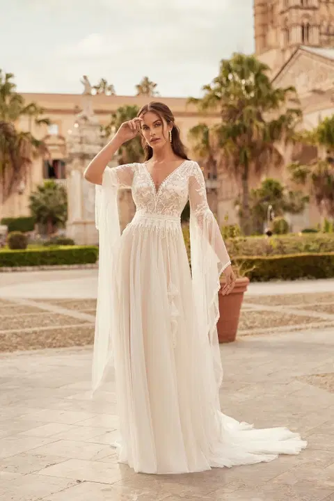 Style 6459 wedding dress by Daniela Di Marino, A-line, lace