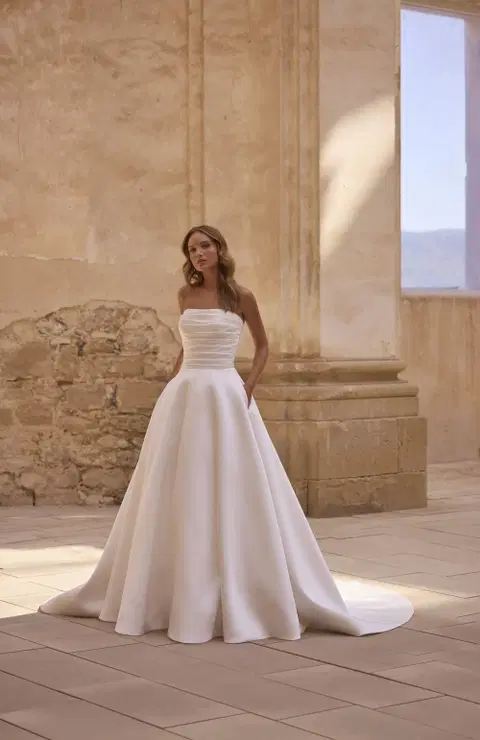 Hosta wedding dress by Veni Infantino, ball gown, mikado