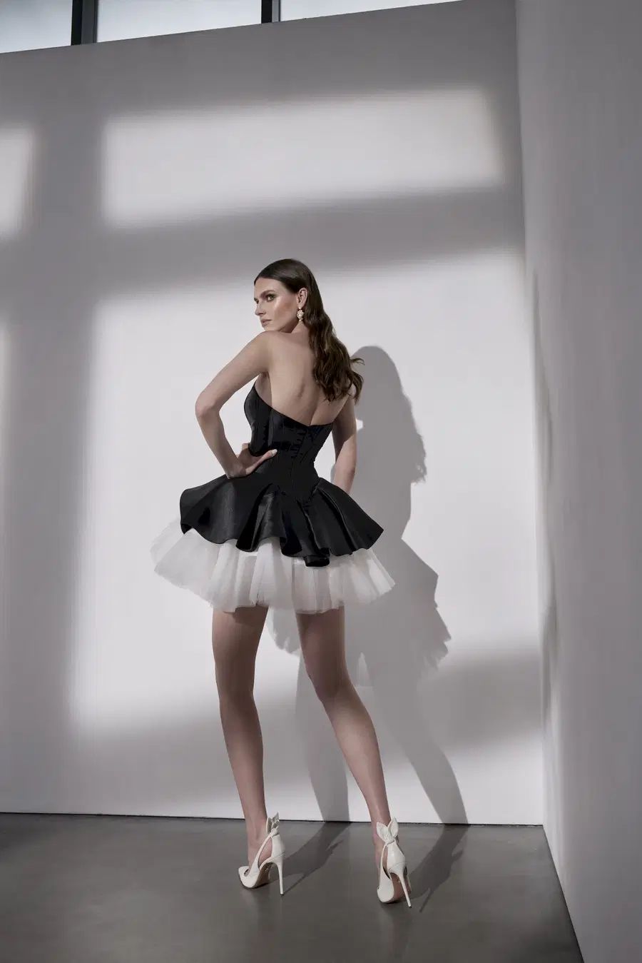 Taylor by Avenue by Josephine Scott - view 2 of 6