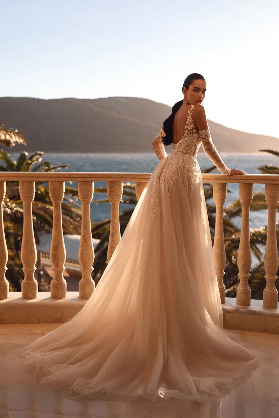 8279 by Demetrios - view 2 of 2