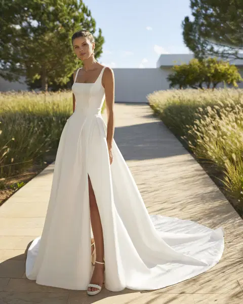 Suyin wedding dress by Adriana Alier, ball gown, mikado
