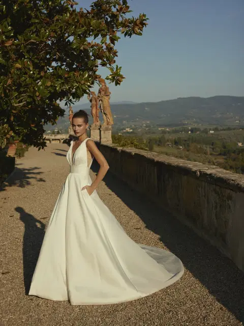 Deejay wedding dress by Modeca Bridal, ball gown, tulle