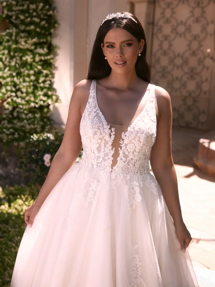 Clorinde c by Bianco Evento - view 3 of 4