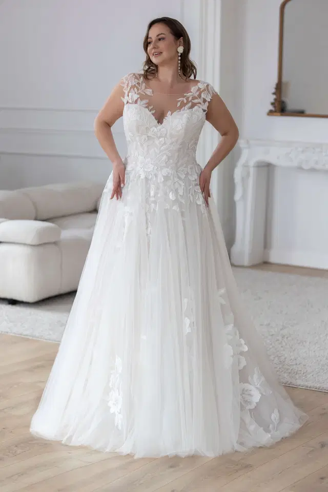 Glasgow by Jarice: A-Line silhouette, illusion neckline, sleeveless, lace
