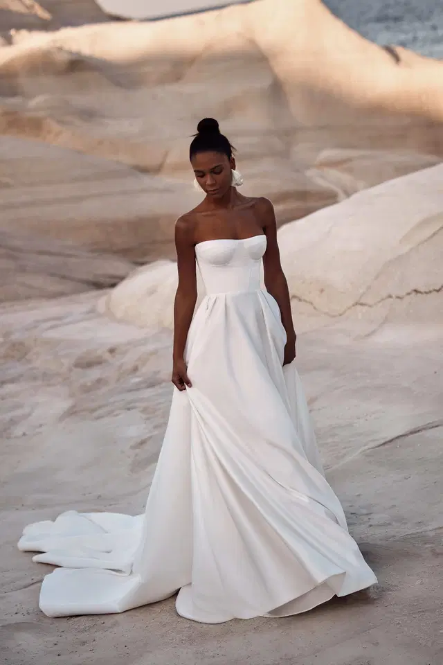 Franca by Milla Nova: A-Line silhouette, straight neckline, sleeveless, satin